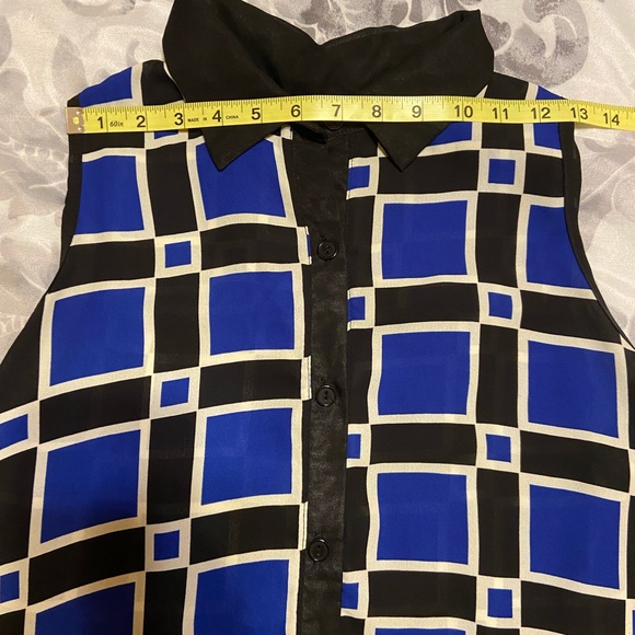 Black and blue transparent top - Picture 4 of 5